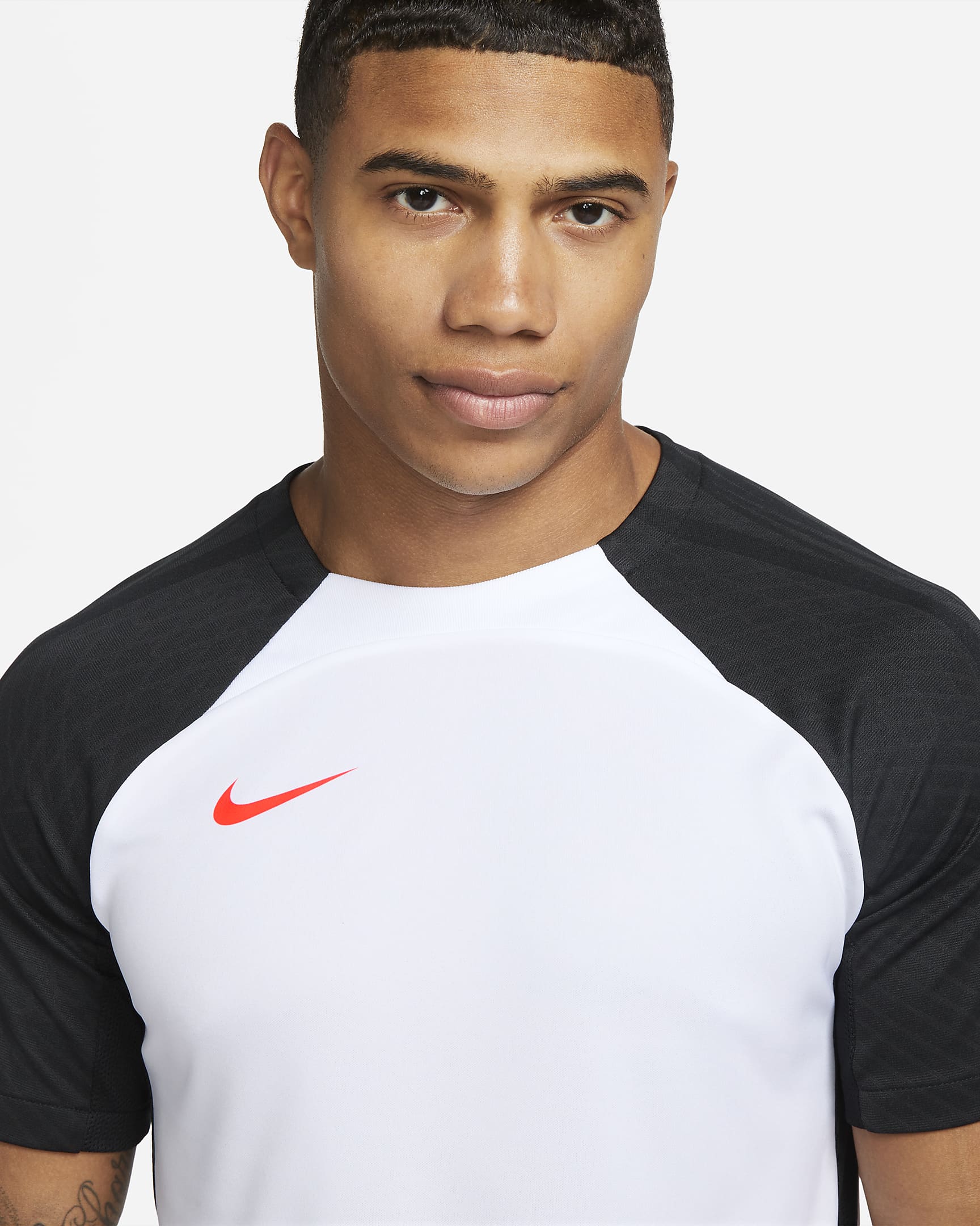 Nike Dri-FIT Strike